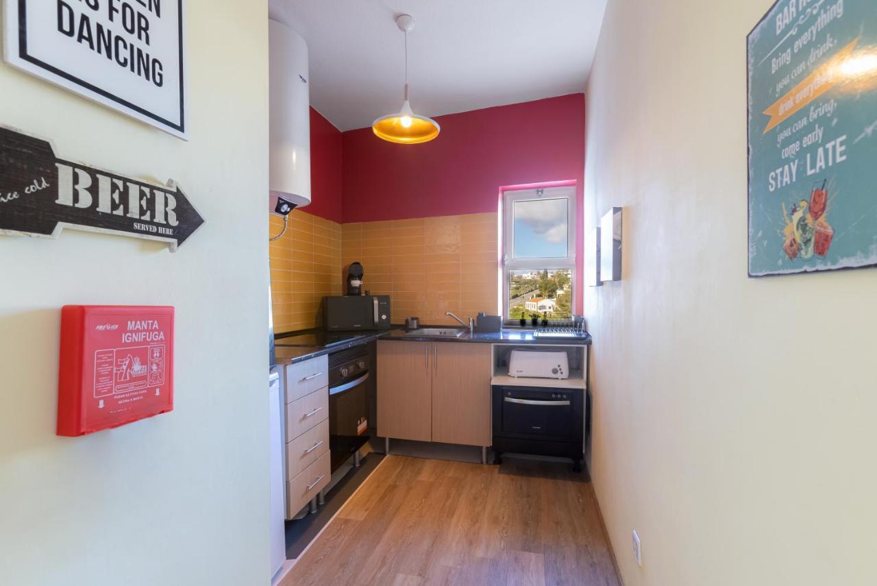 Max Crib - Seafront 2 Bedroom Apart With Ac And Private Parking In Armação de Pêra Eksteriør bilde